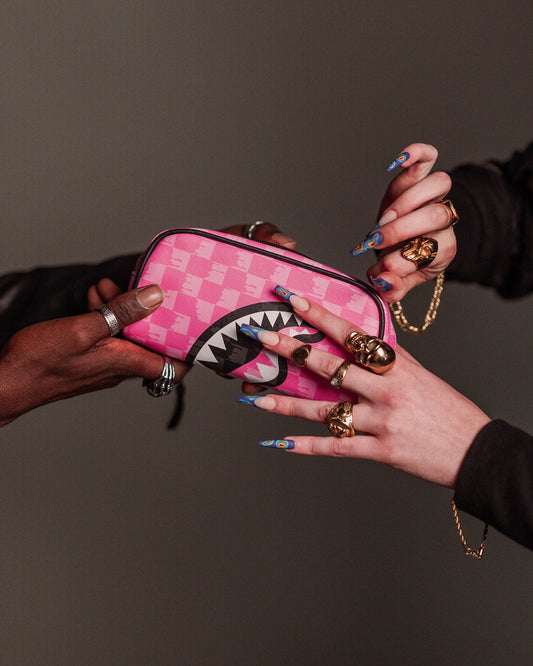 SPRAYGROUND® POUCH PINK AND BLACK DRIP CHECK POUCH