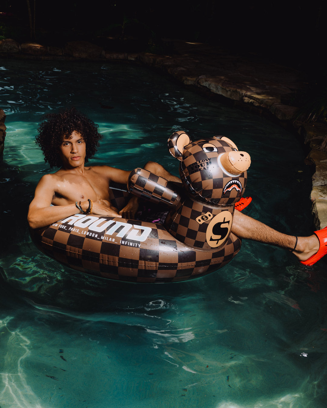 SPRAYGROUND® FLOATY MONEYBEAR - POOL PARTY FLOATY
