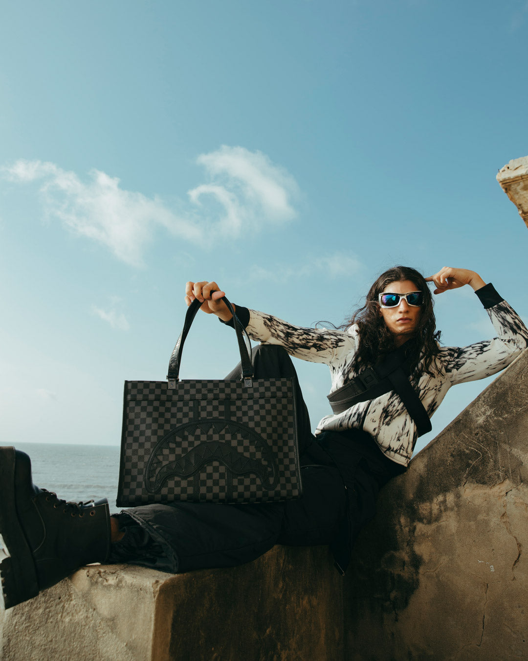 SPRAYGROUND® TOTE MIDNIGHT CHATEAU TORTUGA TOTE