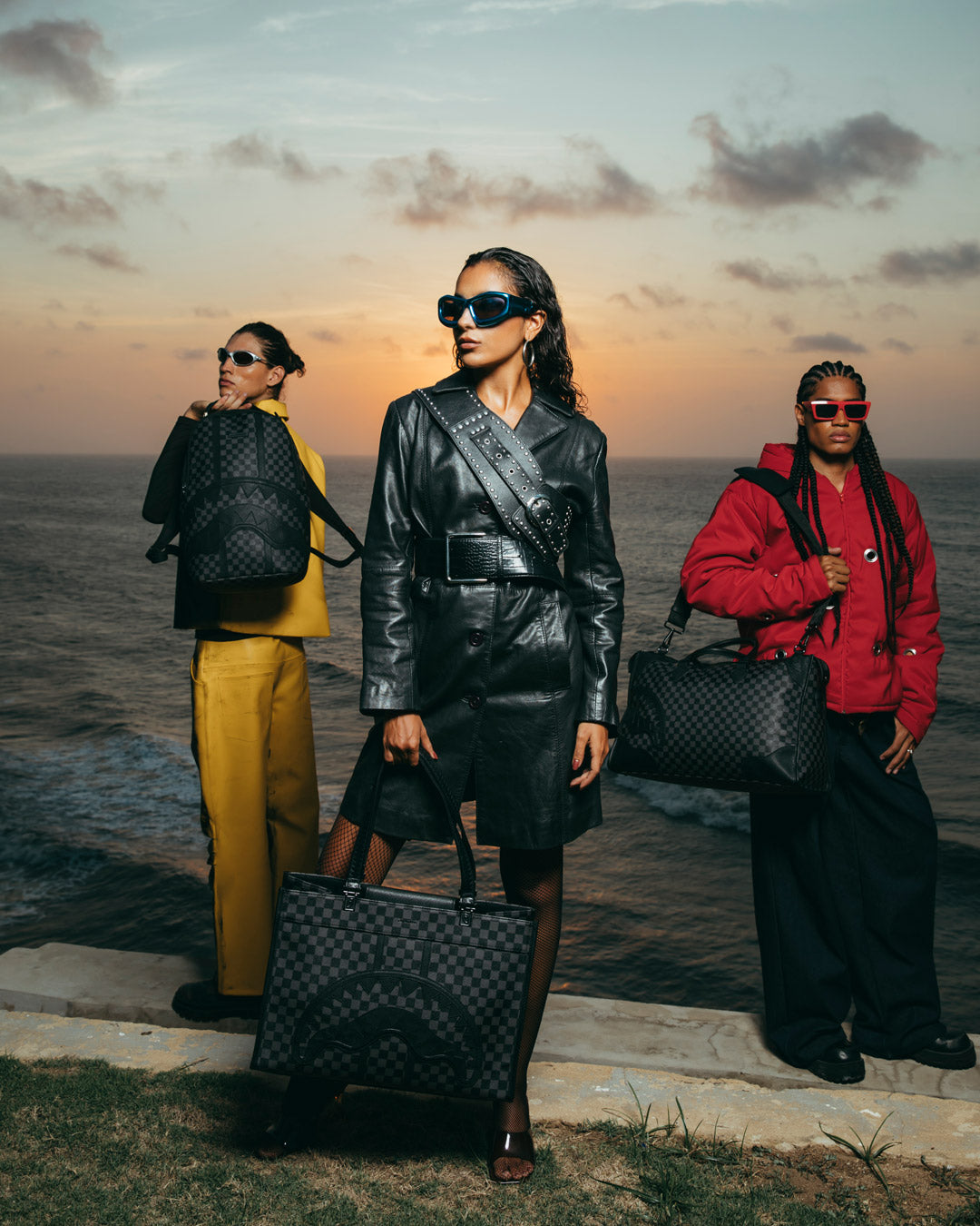 SPRAYGROUND® DUFFLE MIDNIGHT CHATEAU PYRAMID DUFFLE
